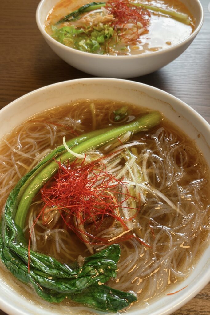 春水堂の麻辣担々麺と麻辣牛肉麺