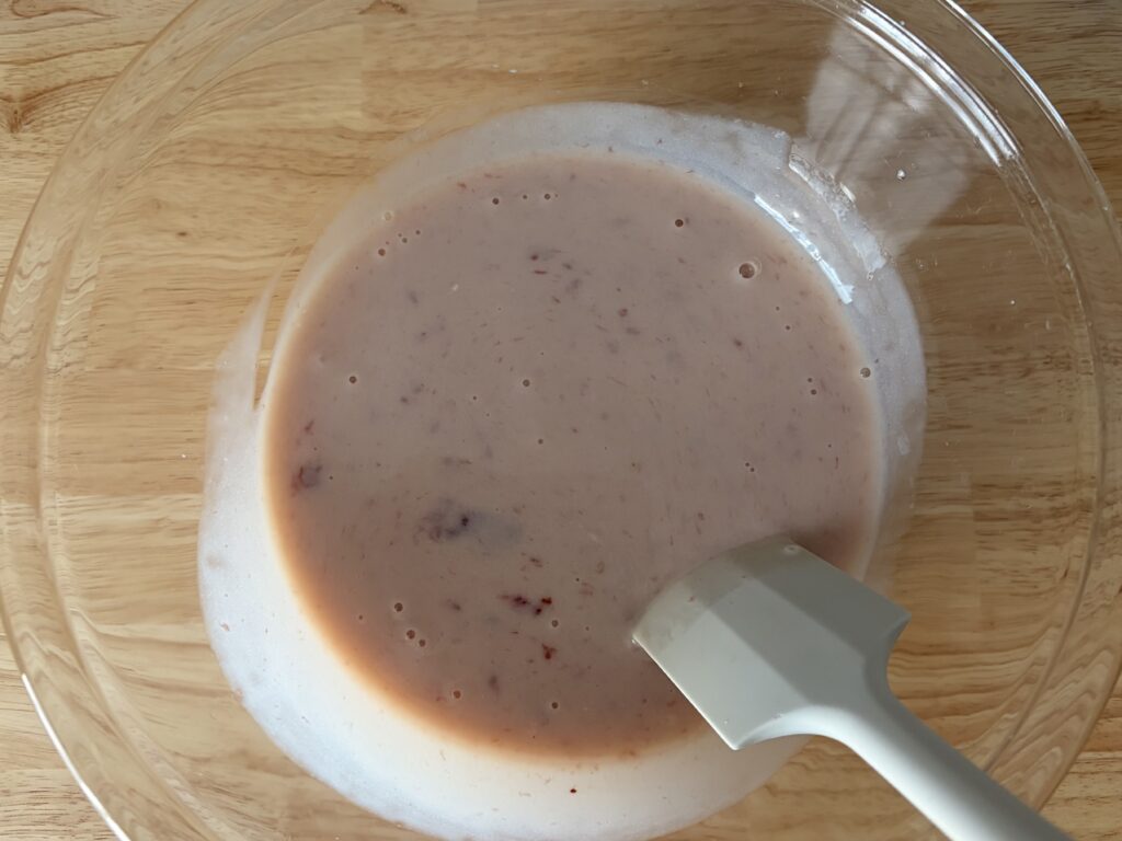 スプーンでよく混ぜる